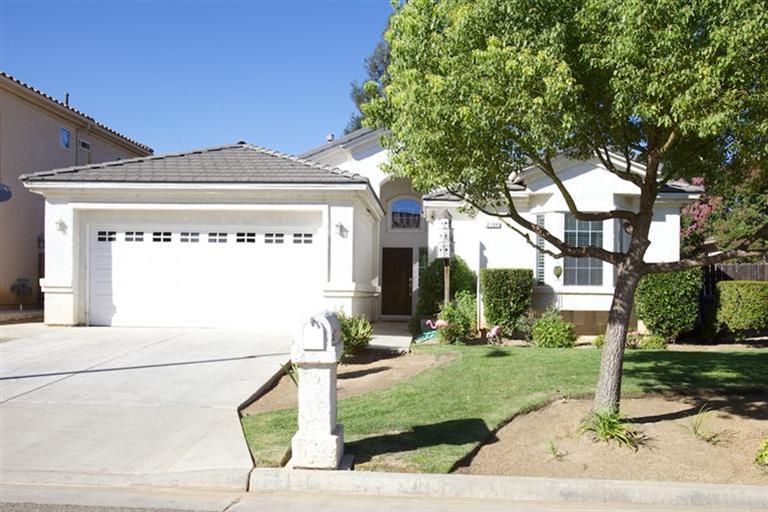 2194 Eclipse Ave, Fresno, CA 93720 photo 1
