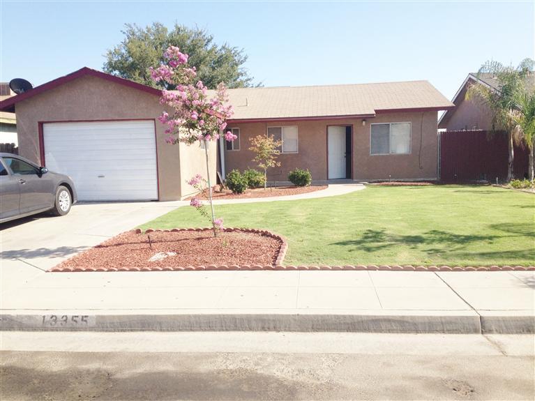 13355 E Bulah Ave, Parlier, CA 93648 photo 1