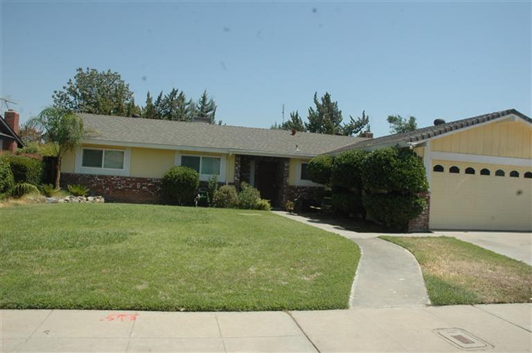 823 Purdue Ave, Clovis, CA 93611 photo 1