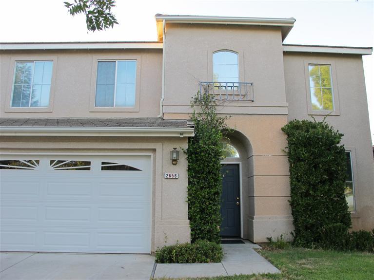 2656 E Christopher Dr, Fresno, CA 93720 photo 1