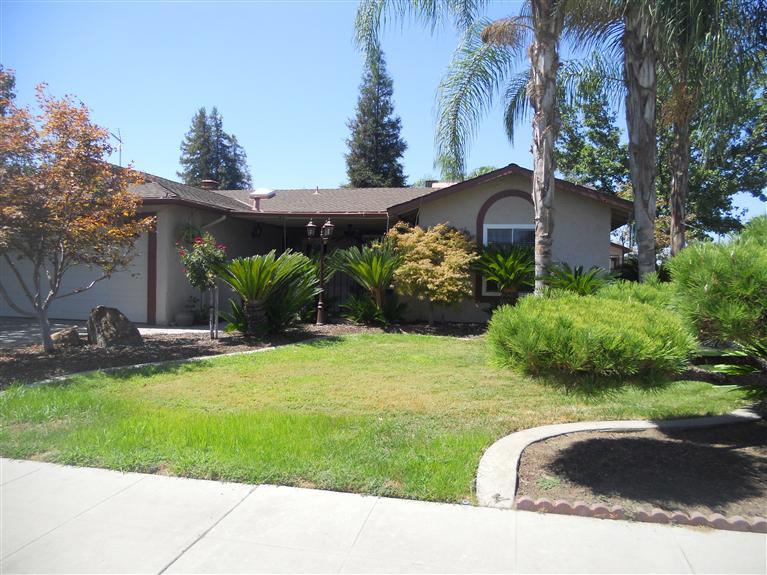 3004 Timmy Ave, Clovis, CA 93612 photo 1