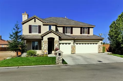 4135 N Creekbend, Clovis, CA 93619 photo 1