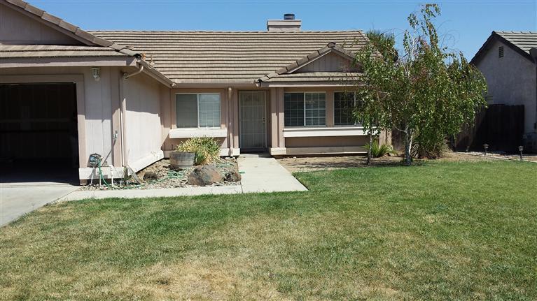 1375 Colombard Dr, Madera, CA 93637 photo 1