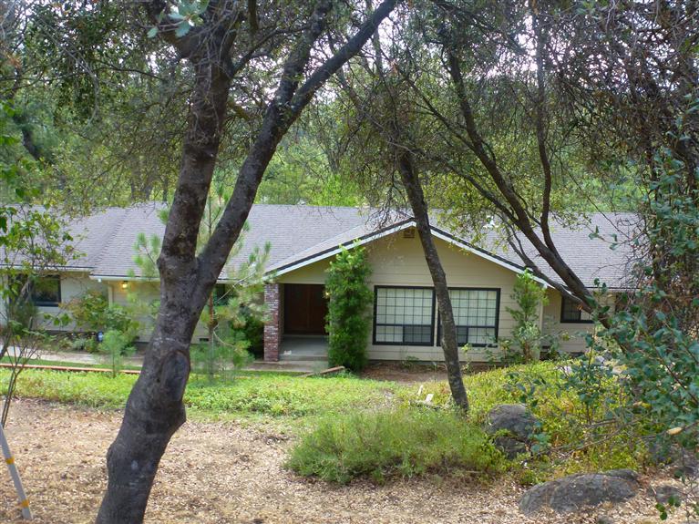 39575 Hangtree Ct, Oakhurst, CA 93644 photo 1