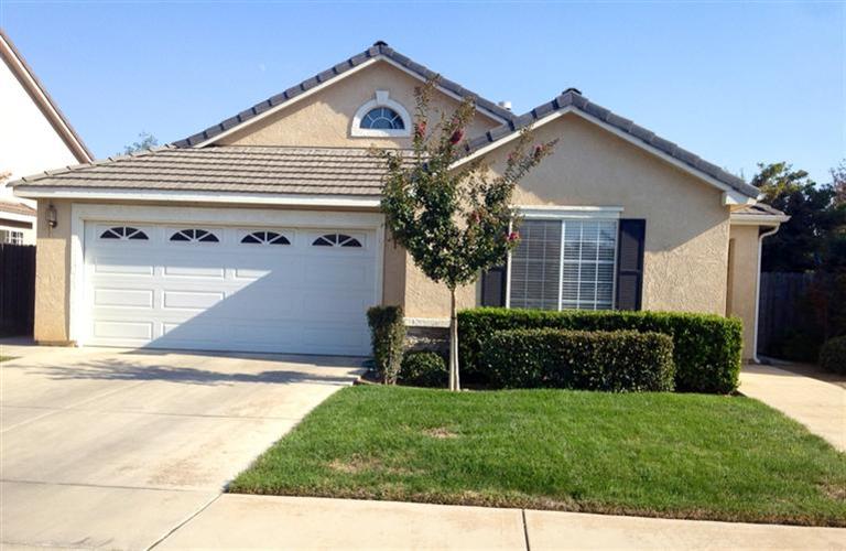 1850 Lawrence Ave, Clovis, CA 93611 photo 1