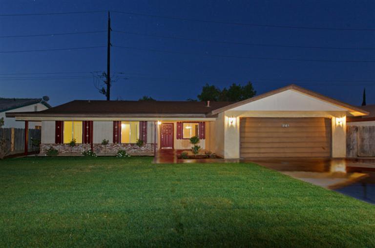 2321 Walton Ave, Sanger, CA 93657 photo 1