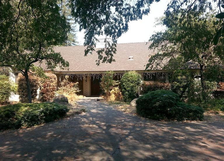 9622 E Belmont Ave, Sanger, CA 93657 photo 1