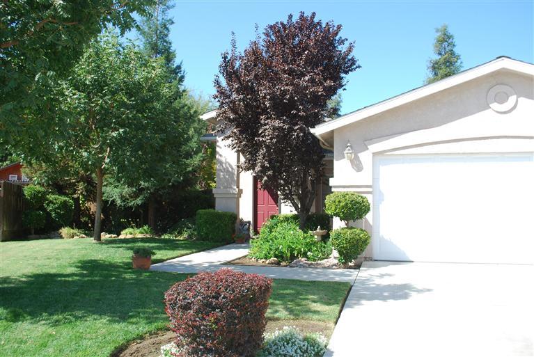 2270 Hanson Ave, Clovis, CA 93611 photo 1