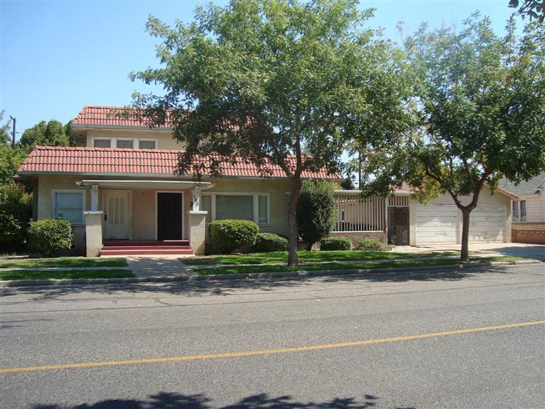 105 S 5 St, Fowler, CA 93625 photo 1
