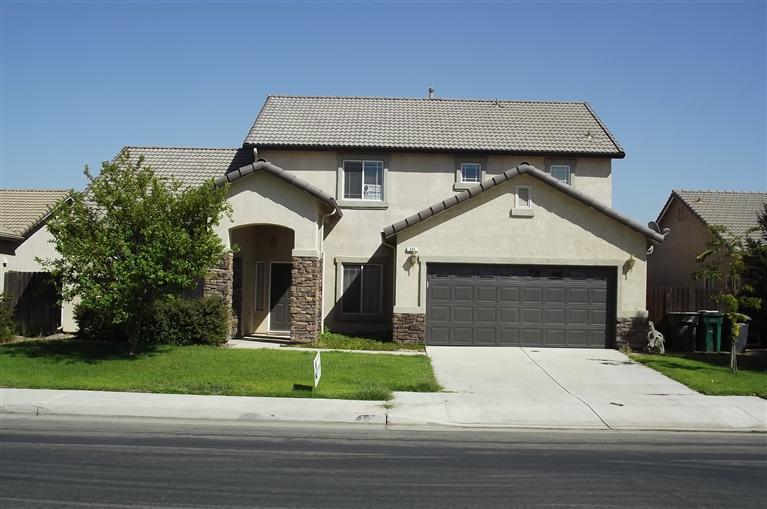 331 S Olivia Ave, Fowler, CA 93625 photo 1