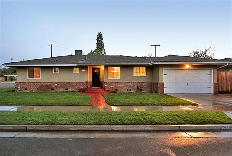 2731 E Simpson Ave, Fresno, CA 93703 photo 1