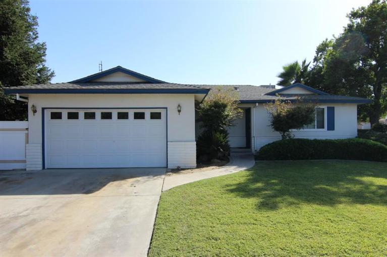 752 W Ashcroft Ave, Clovis, CA 93612 photo 1