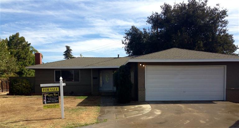 1486 George Ave, Sanger, CA 93657 photo 1