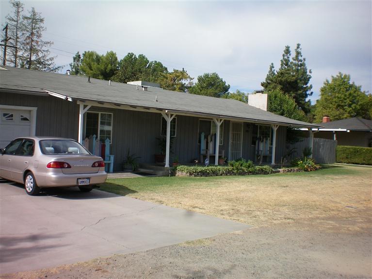 5550 Edith Dr, Fresno, CA 93727 photo 1