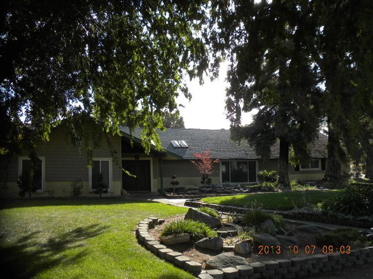 6748 N De Wolf Ave, Clovis, CA 93619 photo 1
