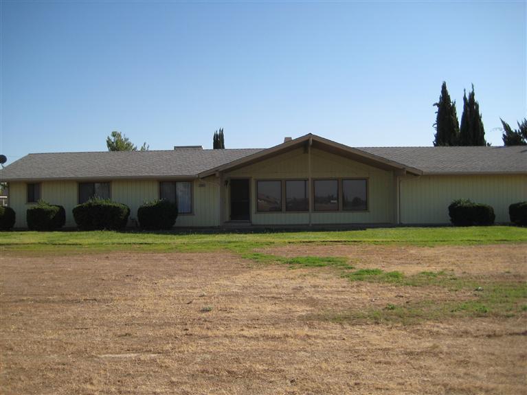 24584 Tropical Dr, Madera, CA 93638 photo 1