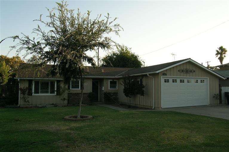 502 San Jose Ave, Clovis, CA 93612 photo 1