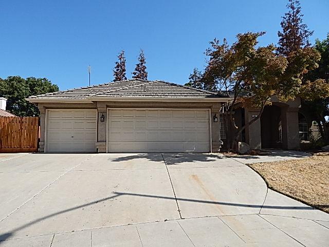 601 N Adler Ave, Clovis, CA 93611 photo 1