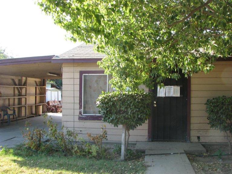 13149 E Young Ave, Parlier, CA 93648 photo 1