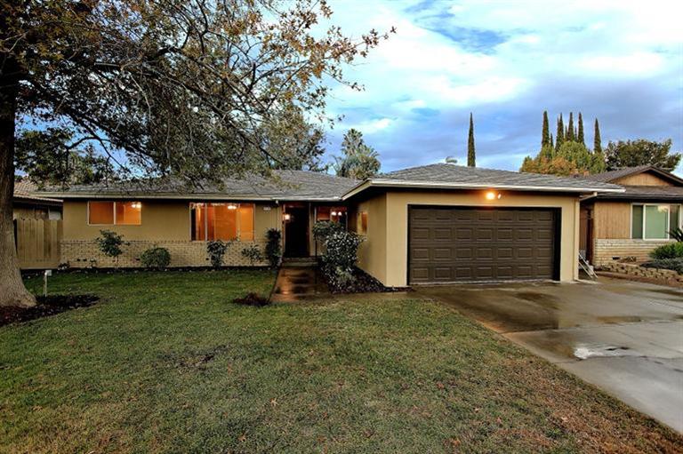 514 E Sample Ave, Fresno, CA 93710 photo 1