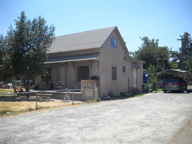 236 Vineyard Ave, Madera, CA 93638 photo 1