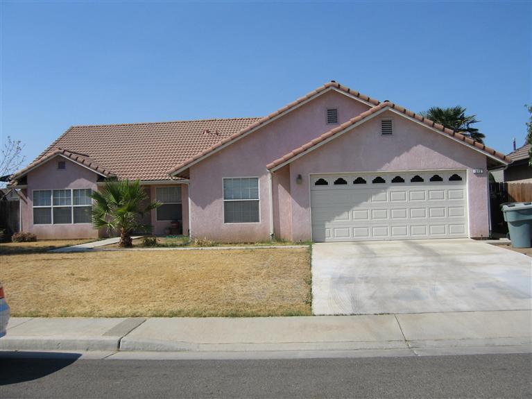 373 E Northridge Dr, Dinuba, CA 93618 photo 1