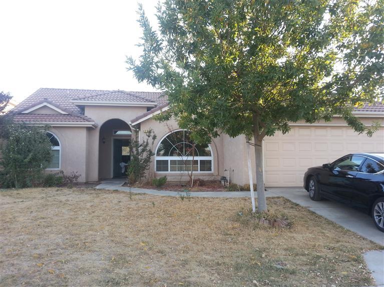 760 Morris Ln, Madera, CA 93637 photo 1
