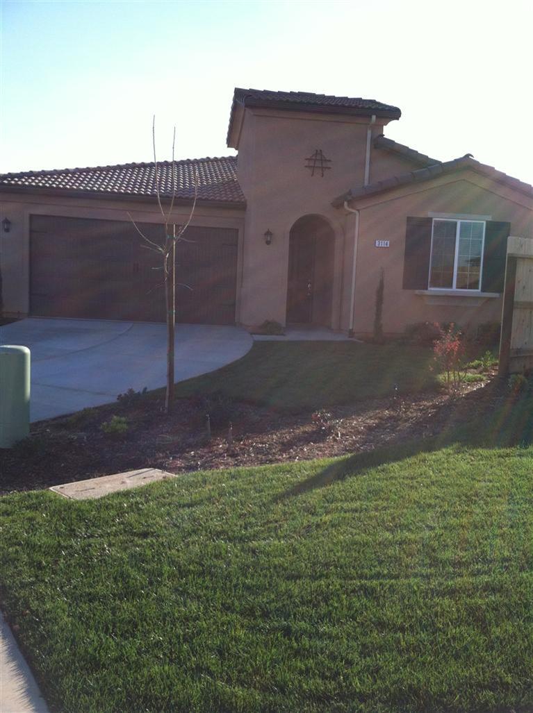 3114 Roberts Ave, Clovis, CA 93619 photo 1
