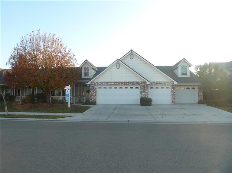 344 Vermont Ave, Clovis, CA 93619 photo 1