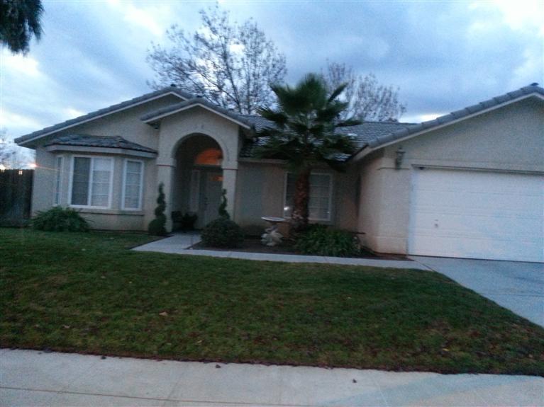 368 S Timberline Dr, Madera, CA 93637 photo 1