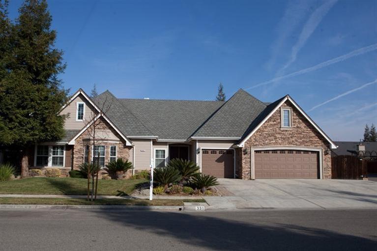 331 W Warwick Ave, Clovis, CA 93619 photo 1