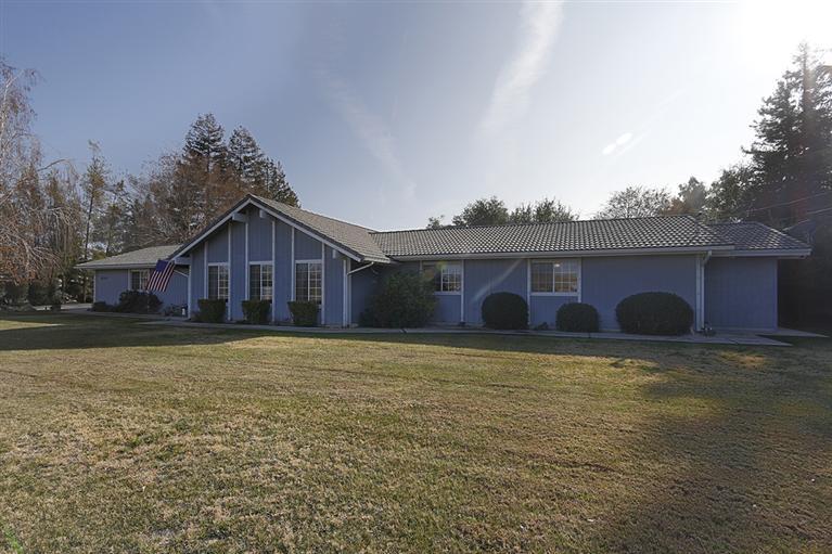 36280 Kensington Dr, Madera, CA 93636 photo 1
