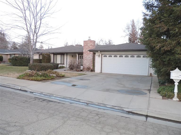 178 Lyon Ave, Sanger, CA 93657 photo 1