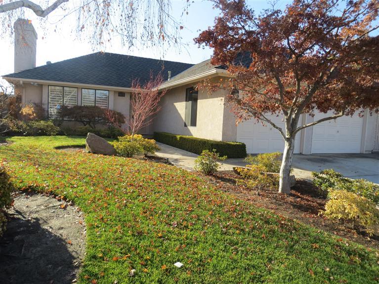 1472 Barstow Ave, Clovis, CA 93611 photo 1