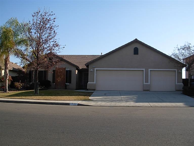 2743 Hornet Ave, Clovis, CA 93611 photo 1