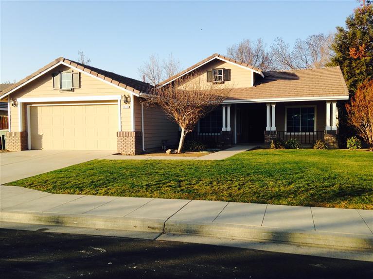 2655 Beverly Ave, Clovis, CA 93611 photo 1