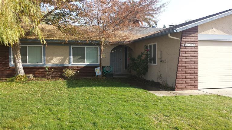 3125 Sylmar Ave, Clovis, CA 93612 photo 1
