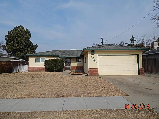 4303 E Hampton Way, Fresno, CA 93726 photo 1
