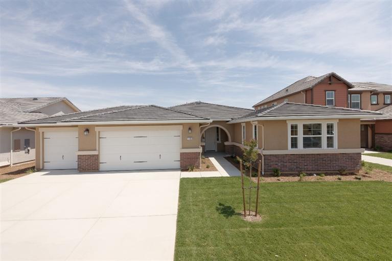 1157 Maine Ave, Clovis, CA 93619 photo 1