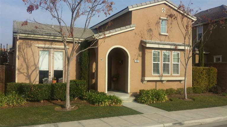 3883 Richmond Ave, Clovis, CA 93619 photo 1