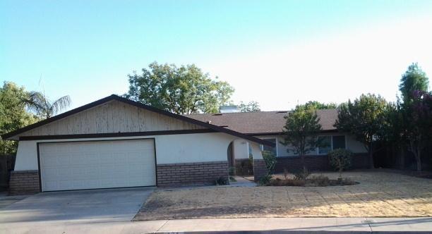 434 W Paul Ave, Clovis, CA 93612 photo 1