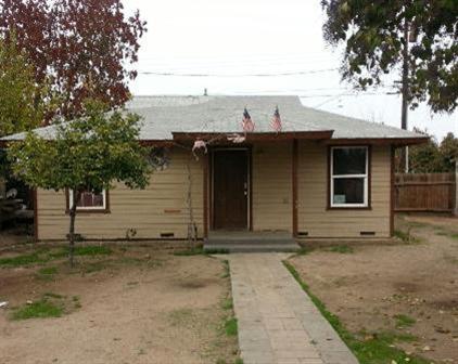 584 E Duff Ave, Reedley, CA 93654 photo 1