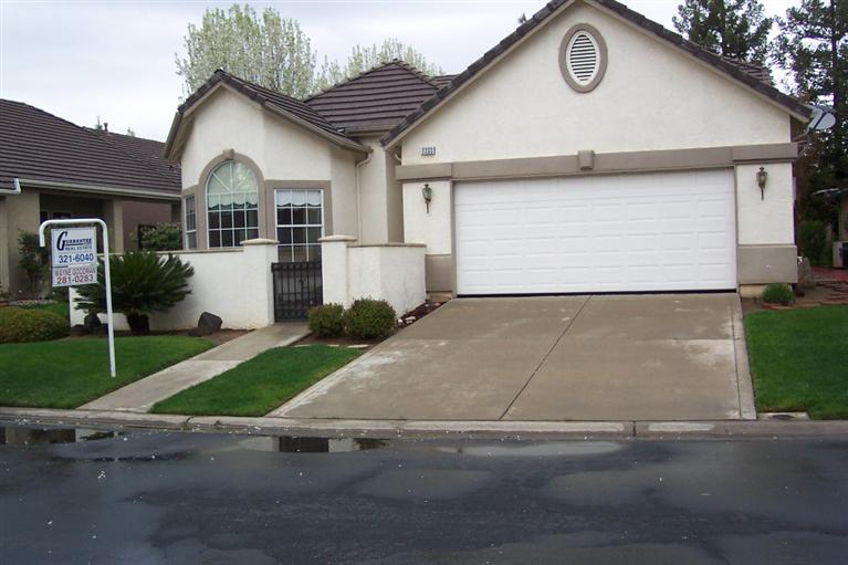 2233 Dawson Cove Ln, Clovis, CA 93611 photo 1