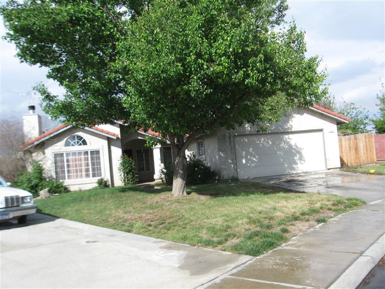 14574 W Chardonay Ave, Kerman, CA 93630 photo 1