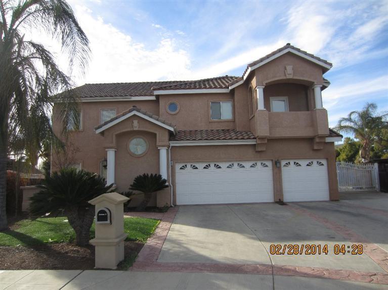 545 W Tenaya Ave, Clovis, CA 93612 photo 1
