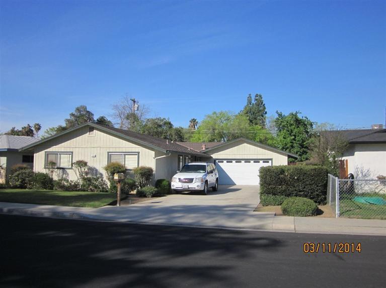 1002 Cherry Ln, Clovis, CA 93612 photo 1