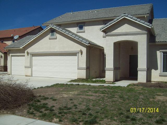 2314 E Floyd Ct, Fowler, CA 93625 photo 1