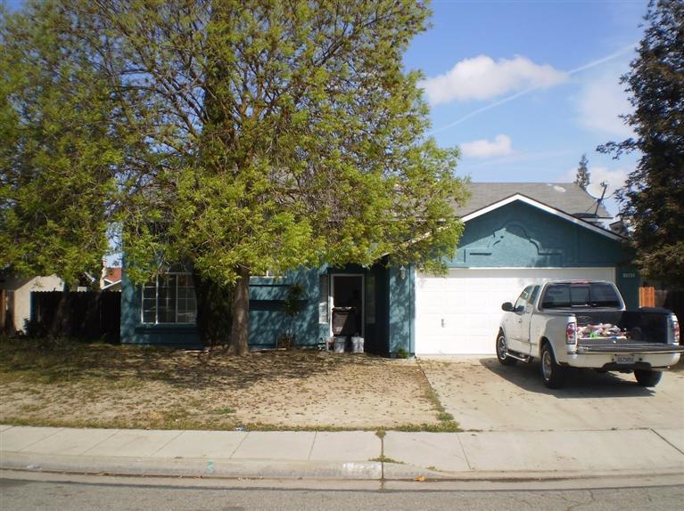 2562 Fig St, Selma, CA 93662 photo 1