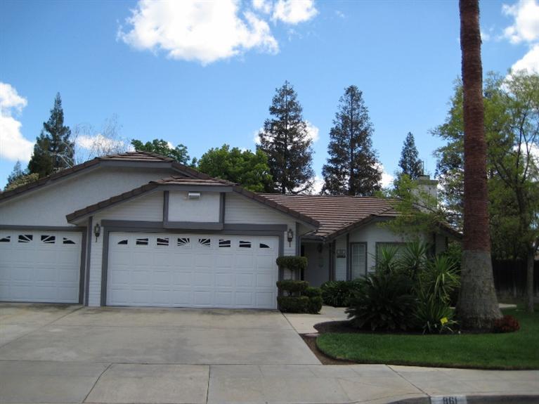 861 Mc Arthur Ave, Clovis, CA 93611 photo 1