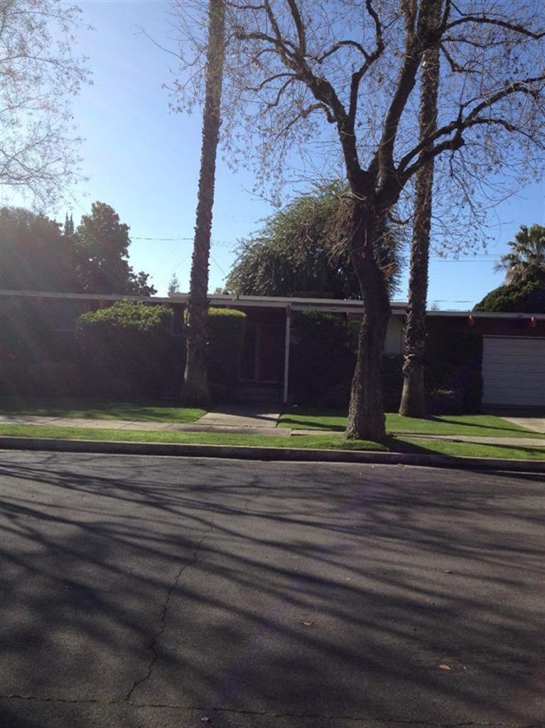 2009 Merced St, Selma, CA 93662 photo 1